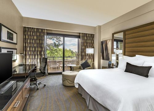 the-woodlands-resort-king-room.jpg