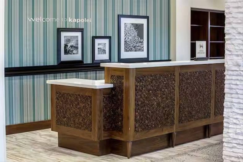Hampton Inn & Suites Oahu_Kapolei front desk.jpg
