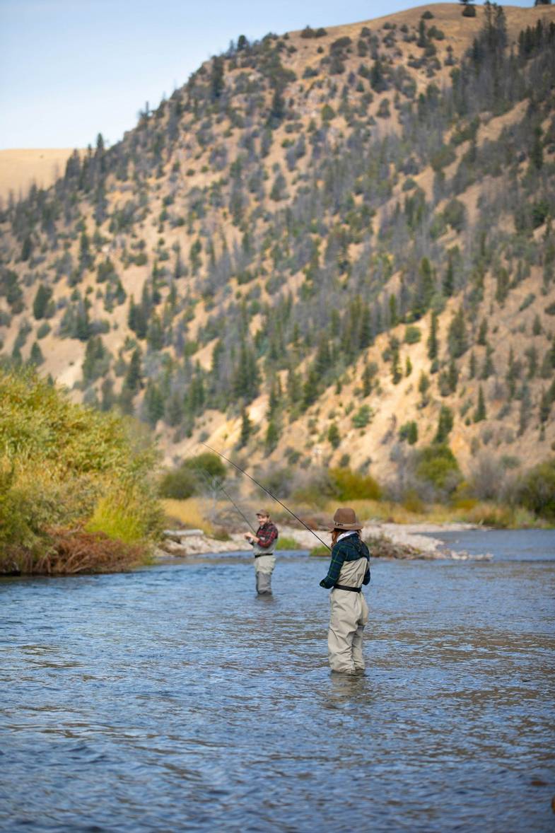 ranch-rock-creek-signature-images-Fly-Fishing-Couple.jpg