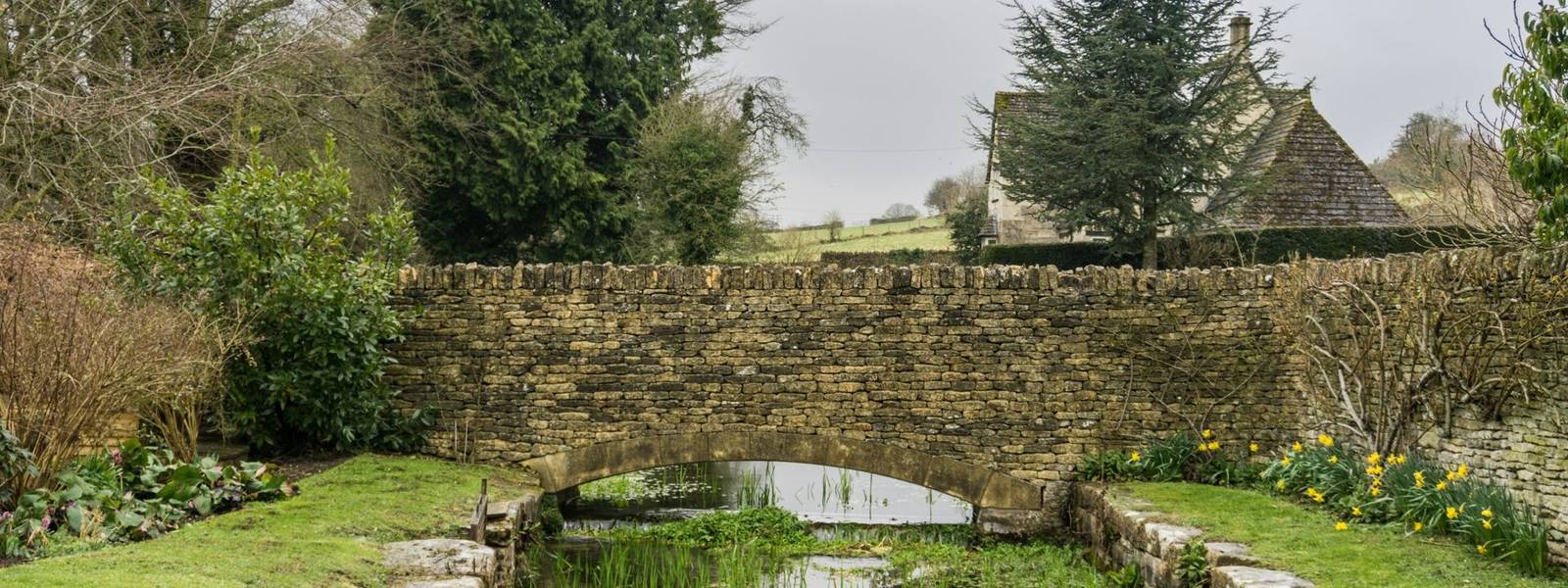 Bourton - Cotswolds - Gentle Guided - AdobeStock_200963697.jpeg