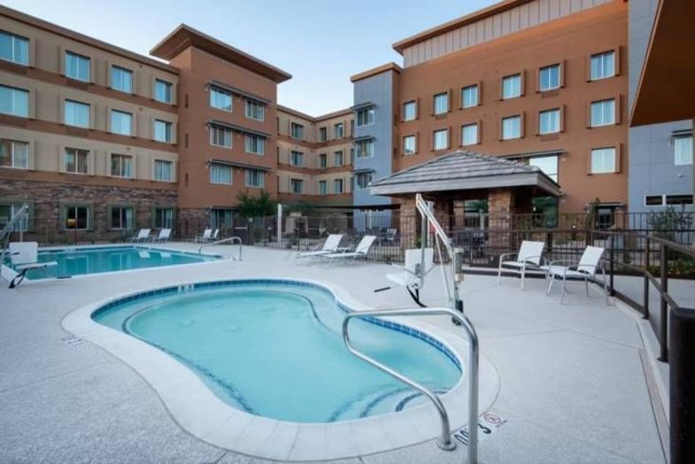 Staybridge Suites Scottsdale – Talking Stick pool.jpg