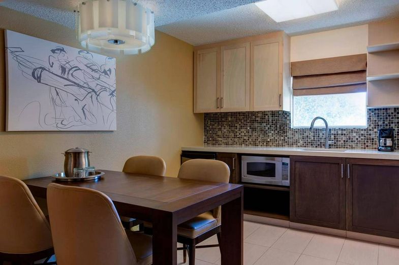 Sawgrass Marriott Golf Resort & Spa kitchenette.jpg