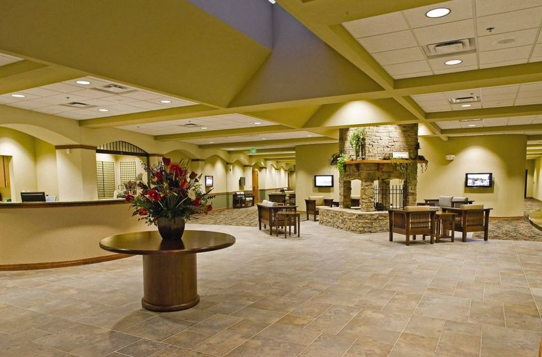 Club Wyndham Resort At Fairfield Glade lobby.jpg