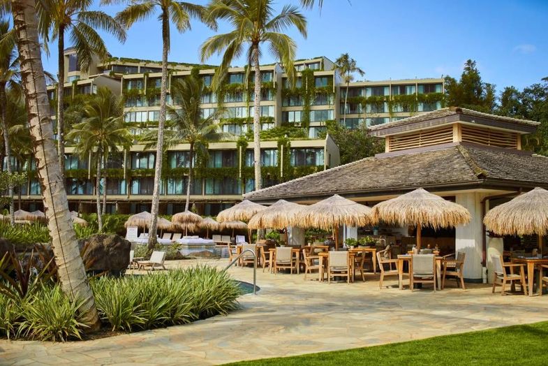 1 Hotel Hanalei Bay walkabout.jpg