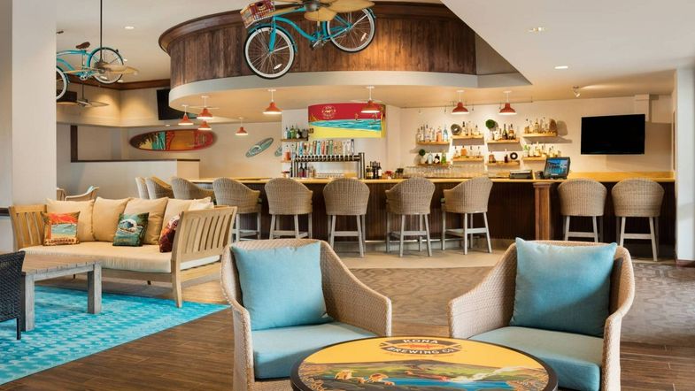 Hilton Waikoloa Village Tap Room.jpg