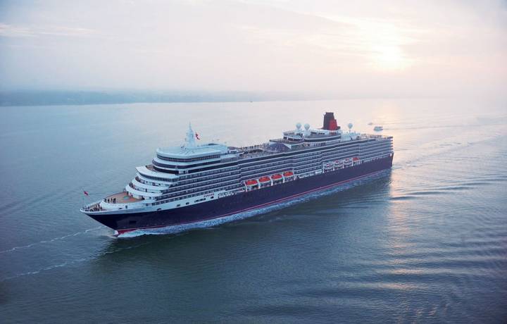 Cunard Queen Elizabeth. Arrival in Port of Southampton 8th October 2010 Cunard Queen Elizabeth. Arrival in Port of Southampton 8th October 2010
