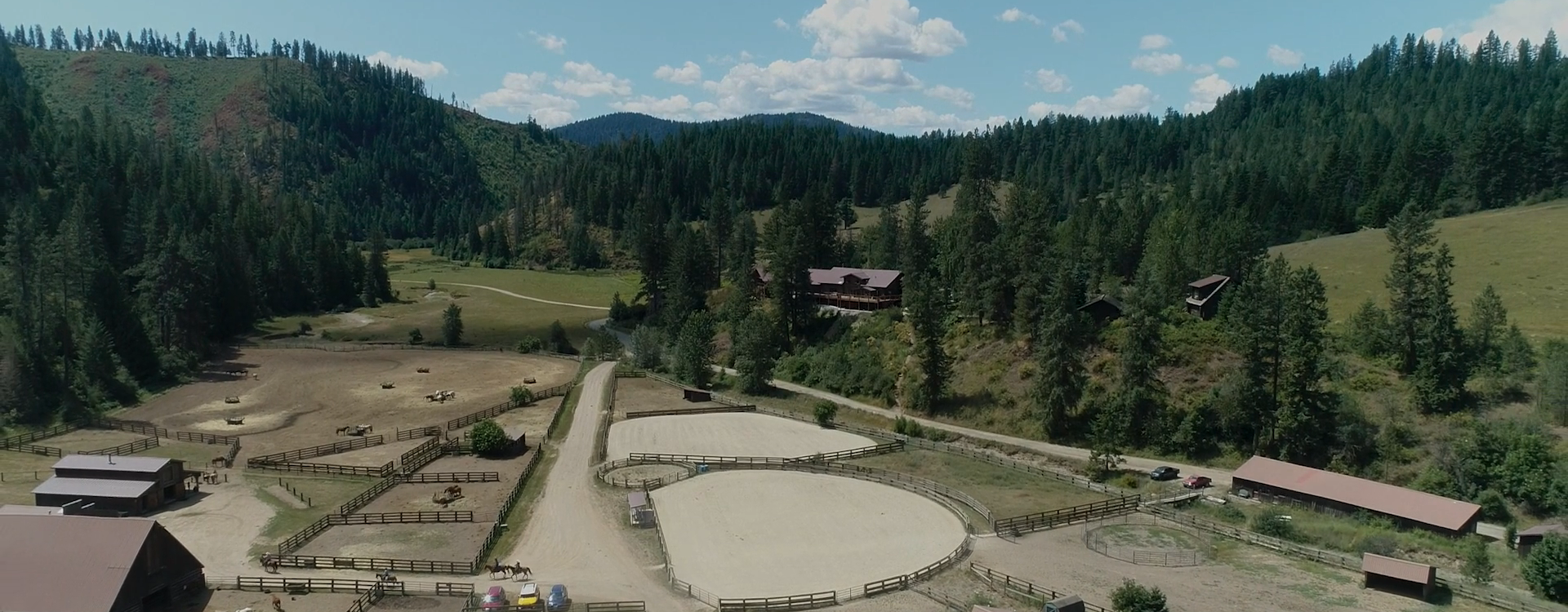 red-horse-mountain-ranch-property-aerial.png
