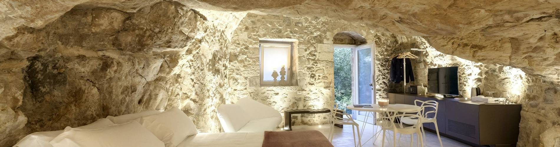 Locanda Don Serafino, Sicily, Italy, Luxury Suite (9).jpg
