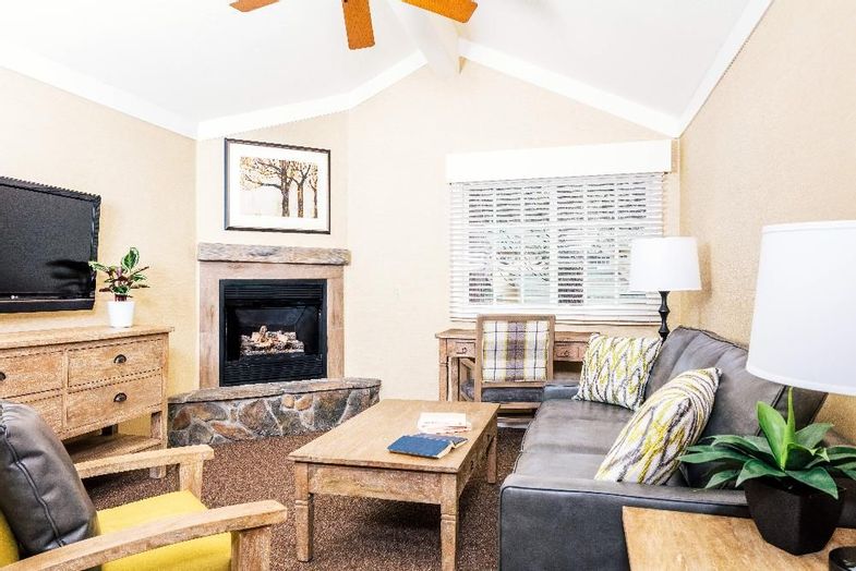 Tenaya Lodge Yosemite cottage suite living room.jpeg