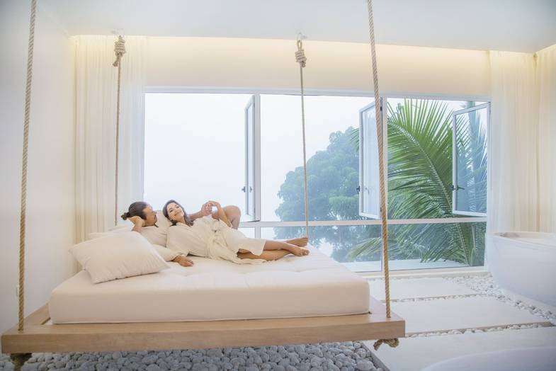 the-retreat-costa-rica-spa-lounge-inside-2.jpg