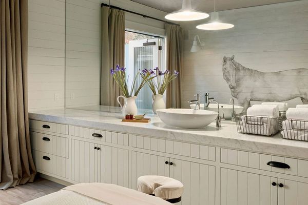 Farmhouse Inn treatment room.jpg