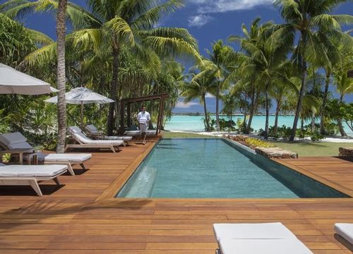 Four Seasons Resort Bora Bora Pool.jpg