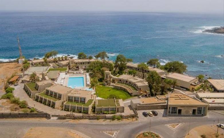 Hotel Oasis Praiamar_Aerial View.jpg