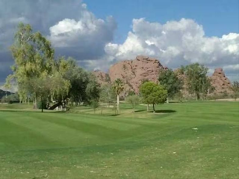 Scottsdale Marriott Old Town golf with mountains backdrop.jpg