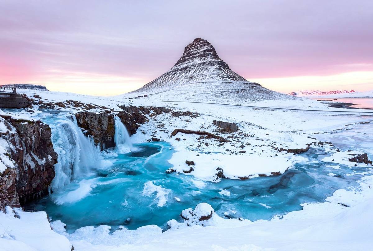 Kirkjufell Mountain, Snaefellsness Peninsula, Iceland