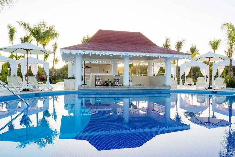 Bahia Principe Luxury Bouganville pool bar.jpg