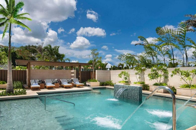 casa de campo resort spa pool.jpg