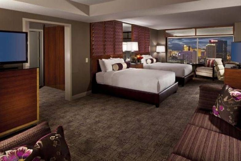 MGM Grand Hotel & Casino executive queen.jpg