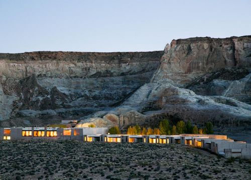 Aman Amangiri  setting