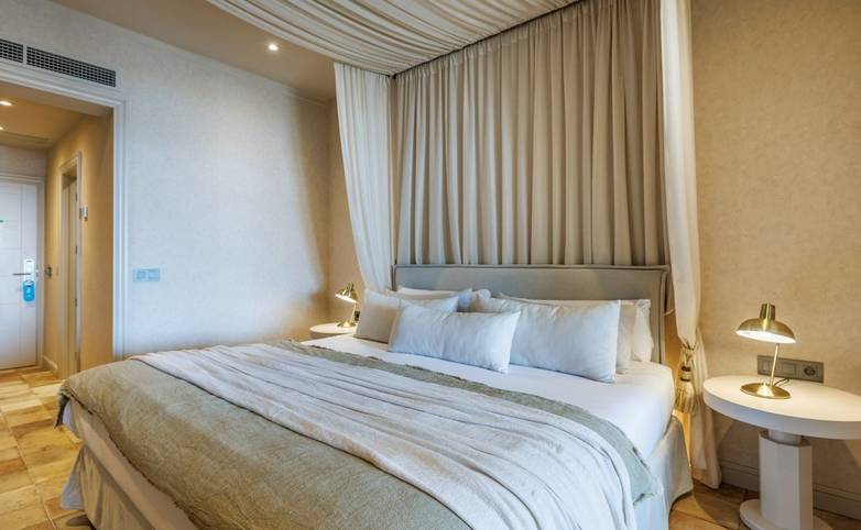 -Standard Double Room usef for Single use, no balcony.jpg