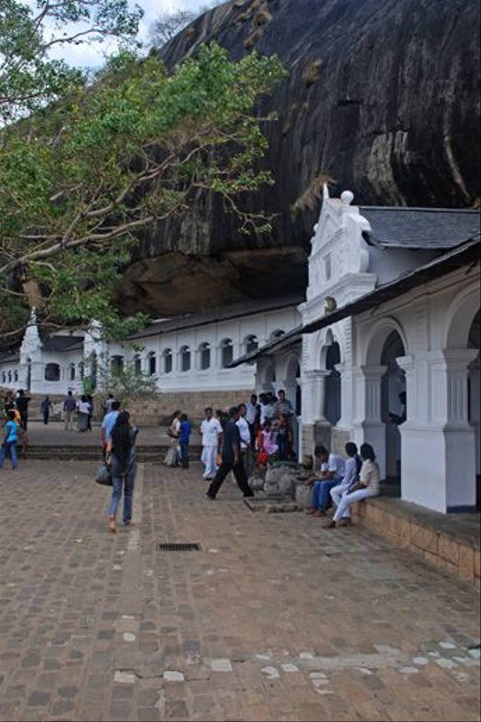 Dambulla Cave Temples (Thomas Mills)