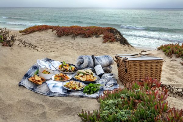 Sanctuary Beach Resort_beach picnic.jpg