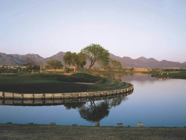 Fairmont Scottsdale Princess course lake.jpg