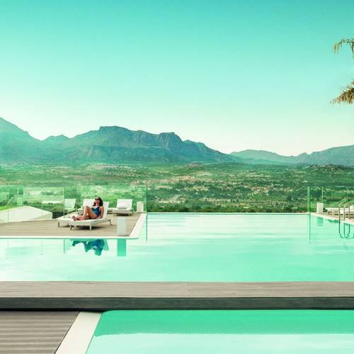 SHA Wellness Clinic Spain Infinity Pool