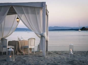 Gabbiano Azzurro Hotel _ Suites Sardinia - beach dinner 1.jpg