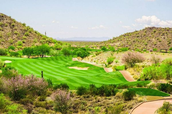 Courtyard Scottsdale Old Town Quintero golf course hole 18.jpg