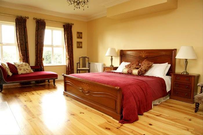 Glendine Country House - bedroom.jpg