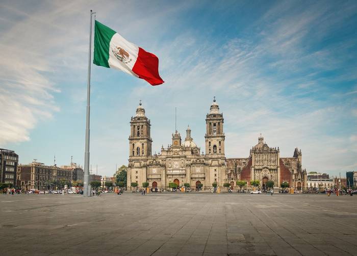 Zocalo Square and Mexico City Cathedral shutterstock_1323912815.jpg