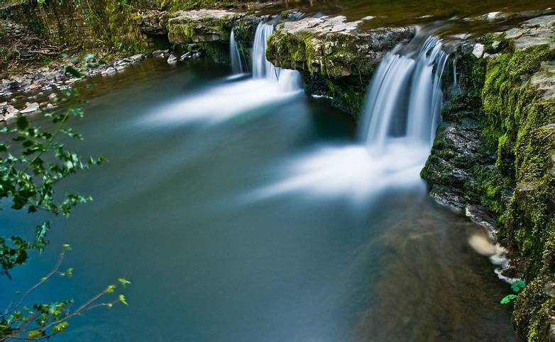 brecon-waterfall-612184_960_720 Pixabay.jpg