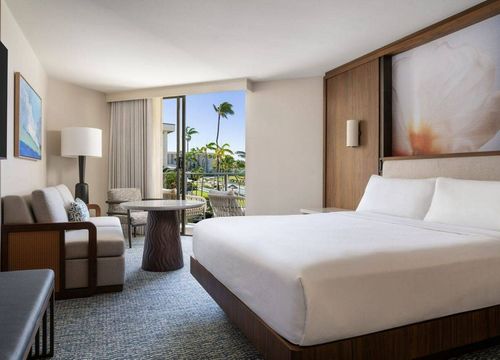 Waikoloa Beach Marriott Resort & Spa King Room.jpg