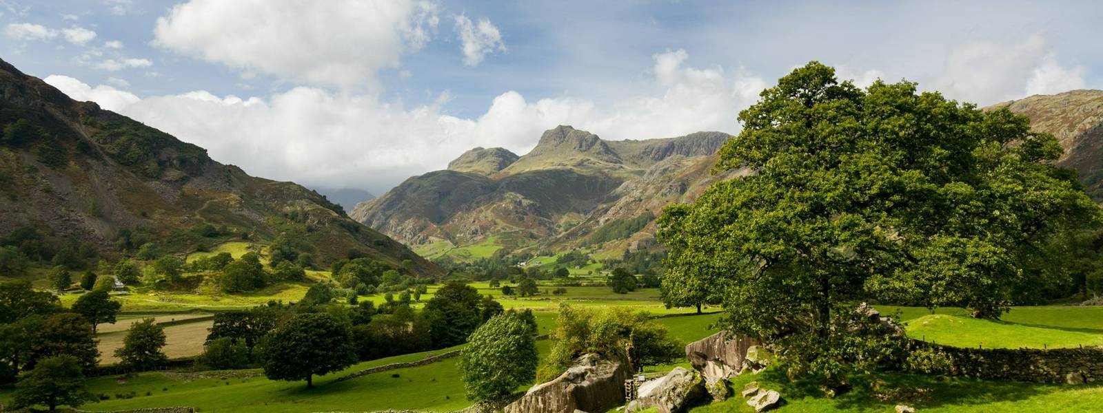 Langdale Pikes in Lake District