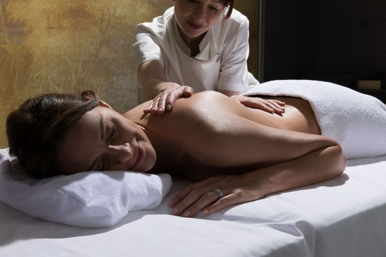 Lucia Magnani Health Clinic massage.jpg