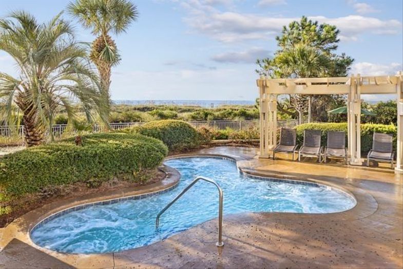 Marriott's Barony Beach Club whirlpool.jpeg