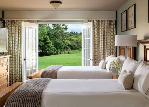 Château Élan room.jpg