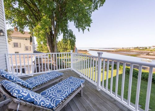 Coastal Vibe