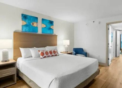 Caribbean Resort & Villas king.jpg