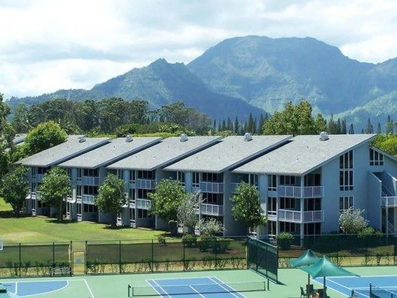 The Cliffs at Princeville tennis aerial.jpg