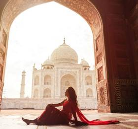 Agra: Hotel Stay & Tour