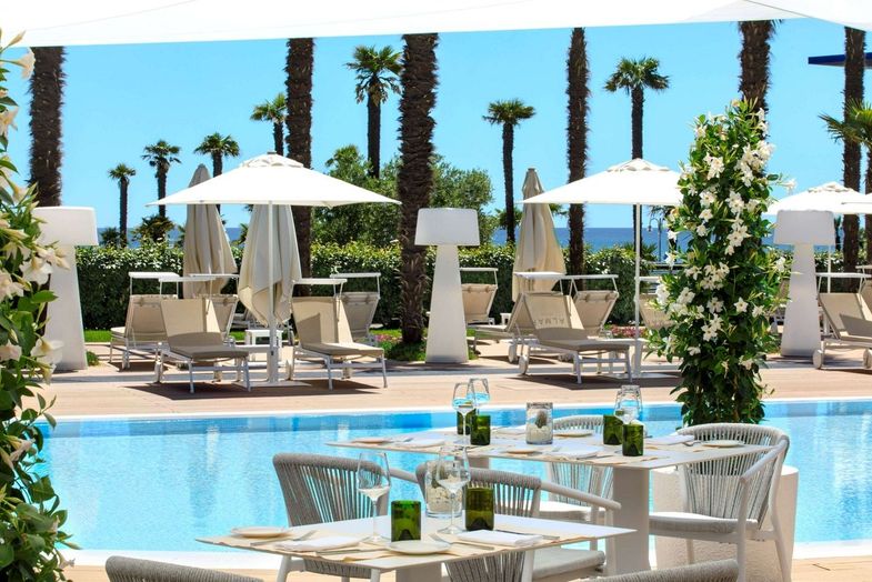 Almar Jesolo Resort & Spa-Pool.jpg