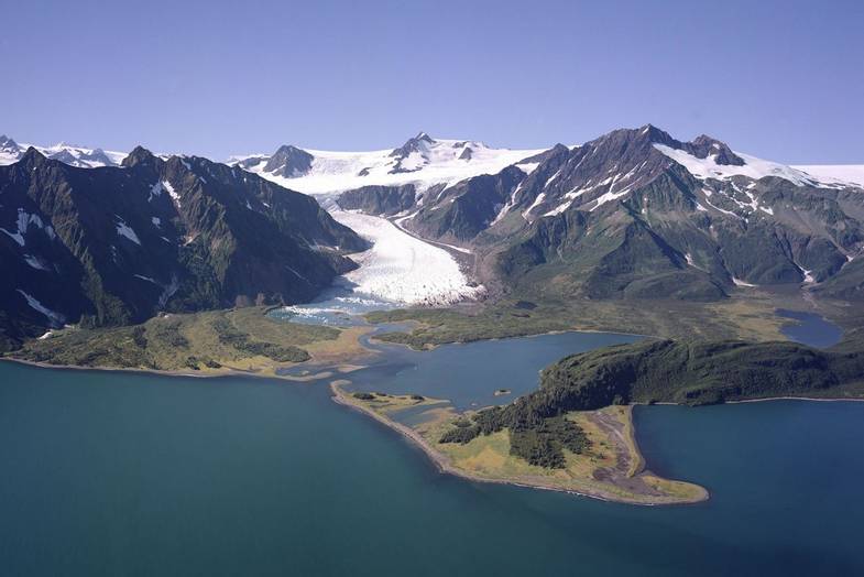 alaska-wildland-adventures-coast-to-denali-Pedersen-Glacier-Lagoon.jpg