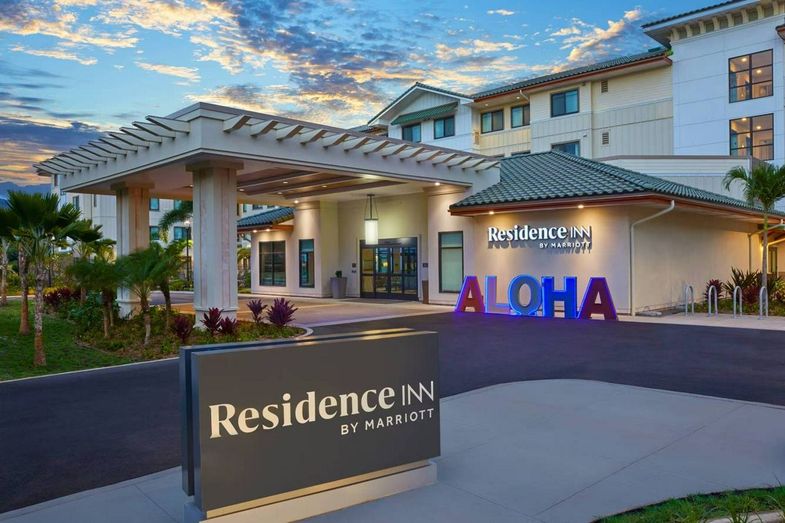 Residence Inn Oahu Kapolei entrance.jpg