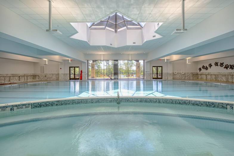 YO1-Health-Resort-indoor-pool.jpg