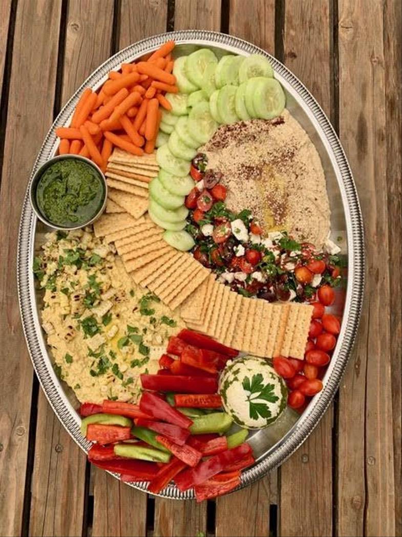 Red-Horse-Mountain-Ranch-Food-Hummus-Platter.jpg