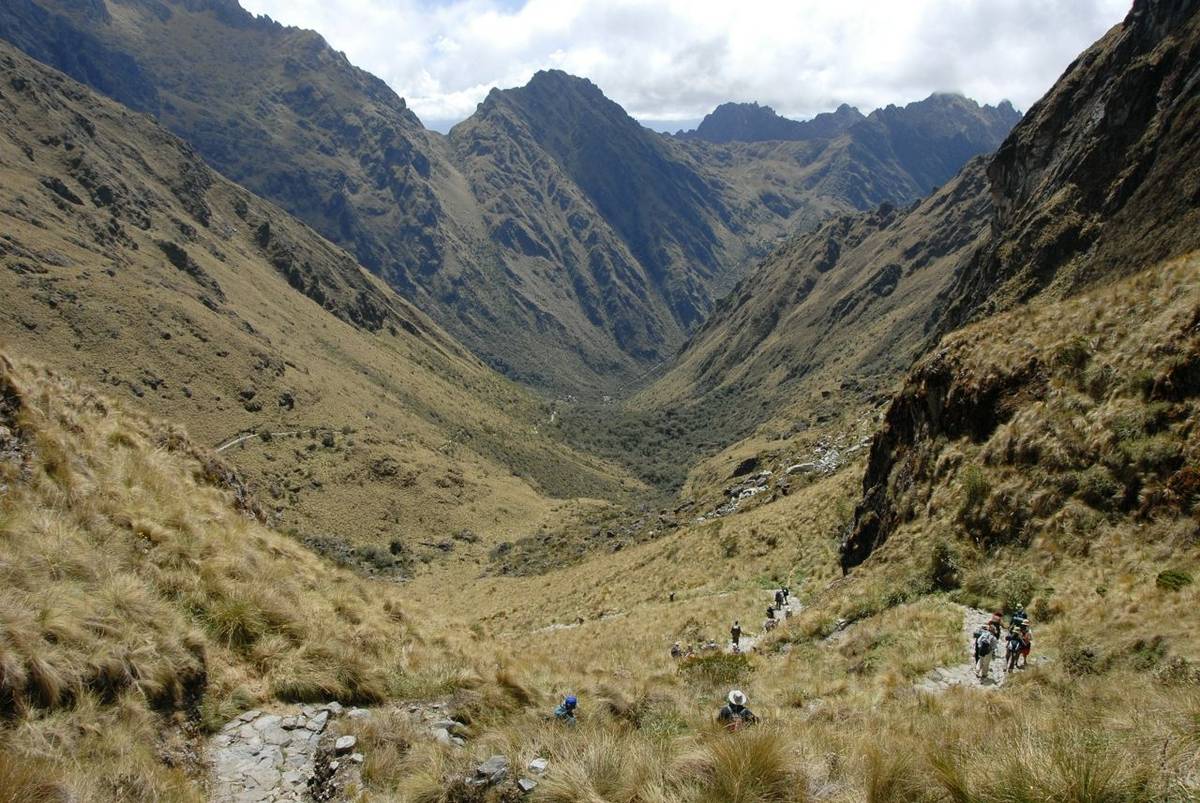 Inca trail and Runkurakay mountain from Warmiwanusca, or Dead woman's pass