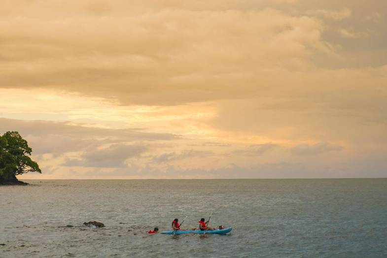 Intrepid Travel-CostaRica-ManuelAntonio-SunsetSail-Kayaking-snorkeling-02.jpg