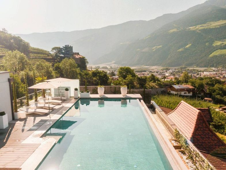 Preidlhof New Sky Infintity Sports Pool with castle view.jpg